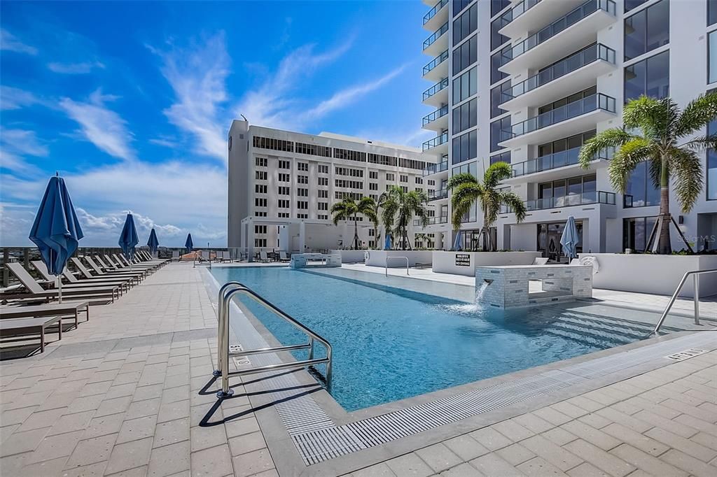 For Sale: $2,195,000 (2 beds, 3 baths, 2172 Square Feet)