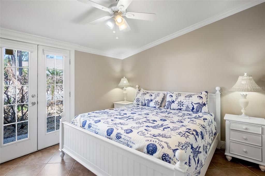 En Venta: $899,000 (3 camas, 2 baños, 1032 Pies cuadrados)