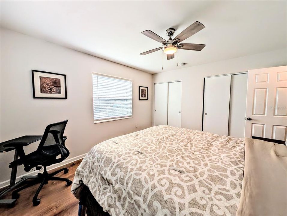 На продажу: $134,999 (2 спален, 2 ванн, 862 Квадратных фут)