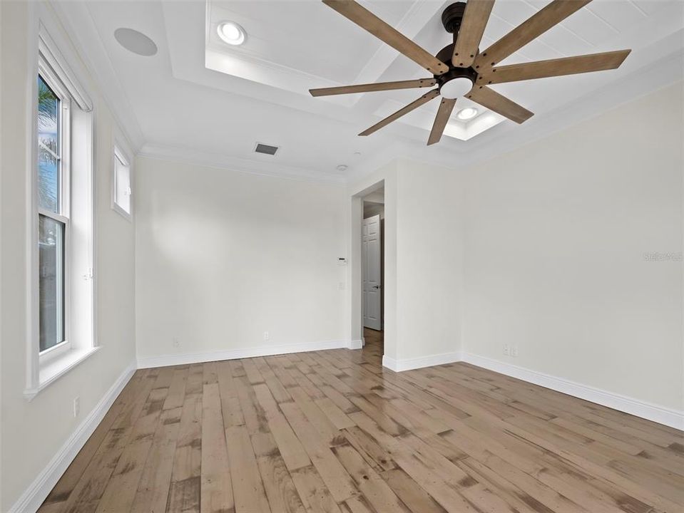 For Sale: $2,795,000 (4 beds, 4 baths, 2900 Square Feet)