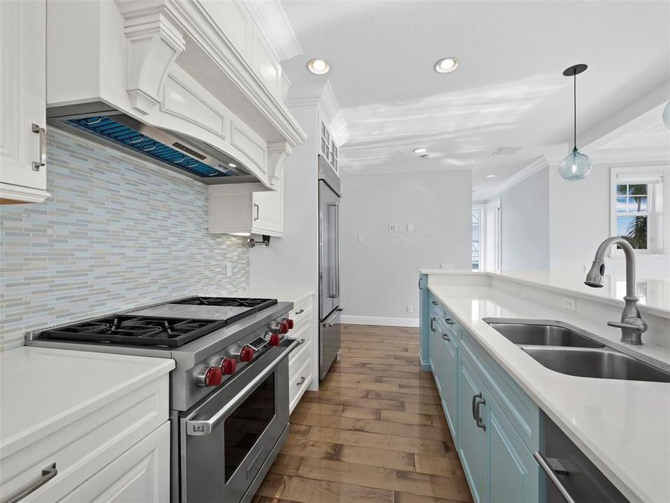 For Sale: $2,795,000 (4 beds, 4 baths, 2900 Square Feet)