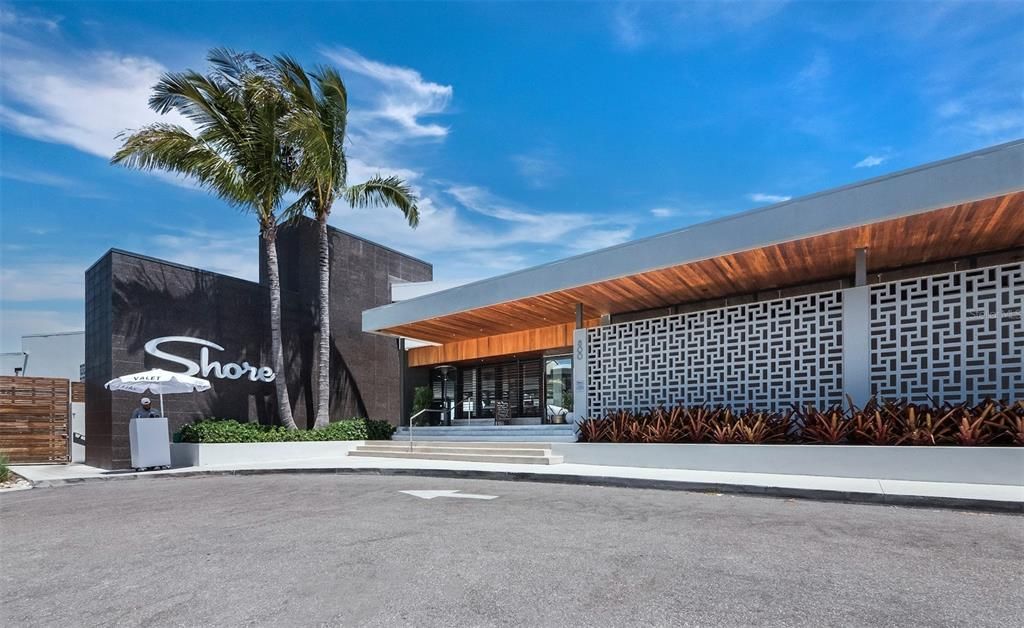 For Sale: $2,795,000 (4 beds, 4 baths, 2900 Square Feet)