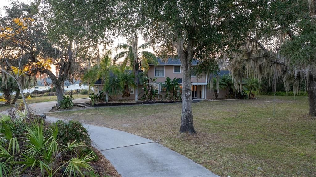 For Sale: $609,900 (4 beds, 2 baths, 2163 Square Feet)