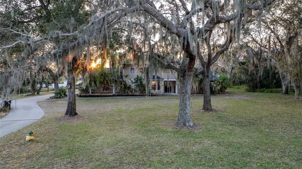 For Sale: $609,900 (4 beds, 2 baths, 2163 Square Feet)