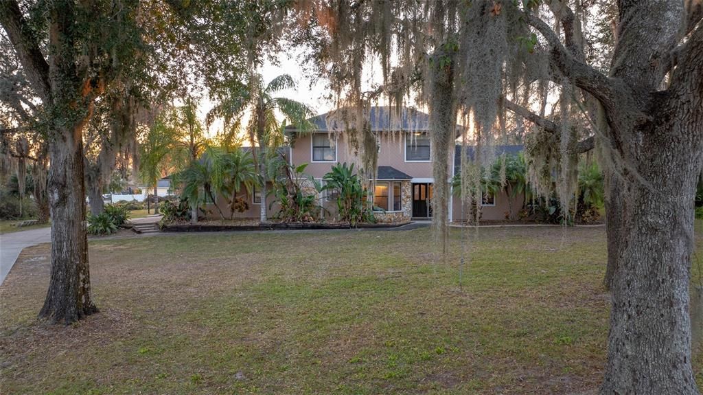 For Sale: $609,900 (4 beds, 2 baths, 2163 Square Feet)