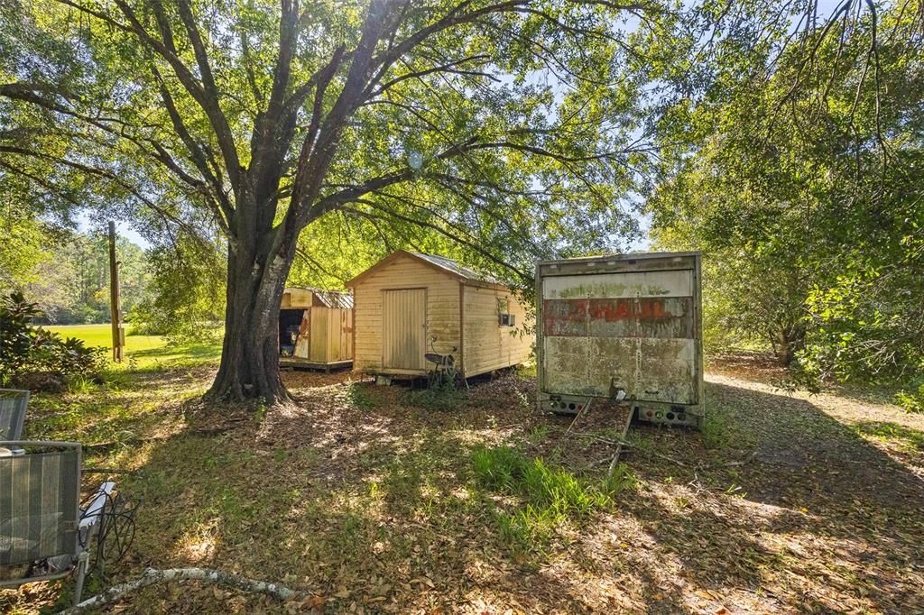 For Sale: $370,000 (3 beds, 2 baths, 988 Square Feet)