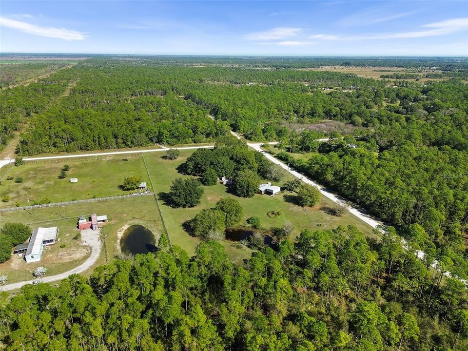 For Sale: $370,000 (3 beds, 2 baths, 988 Square Feet)