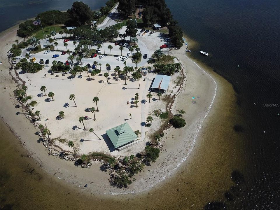 For Sale: $180,000 (2 beds, 2 baths, 1030 Square Feet)