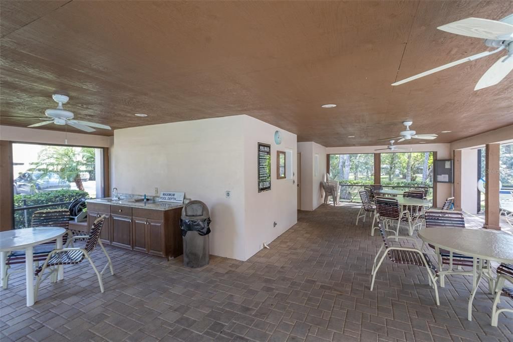 For Sale: $180,000 (2 beds, 2 baths, 1030 Square Feet)