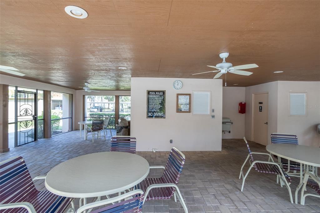 For Sale: $180,000 (2 beds, 2 baths, 1030 Square Feet)