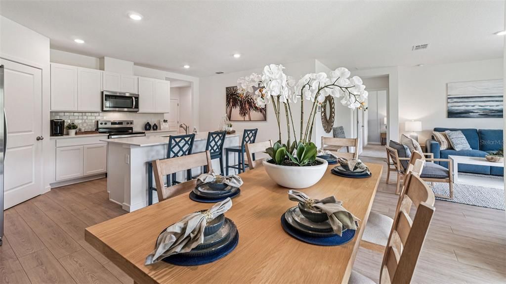 待售: $476,321 (4 贝兹, 2 浴室, 1828 平方英尺)