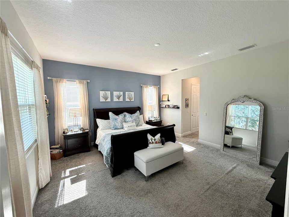 For Sale: $514,990 (2 beds, 2 baths, 2161 Square Feet)