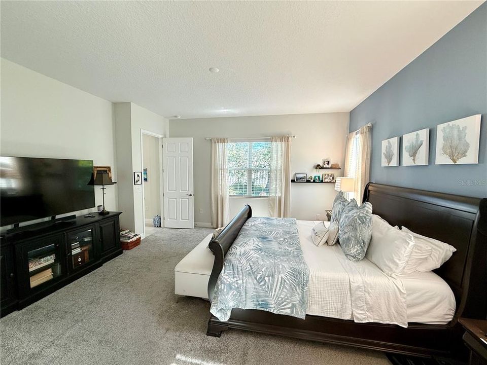 For Sale: $514,990 (2 beds, 2 baths, 2161 Square Feet)