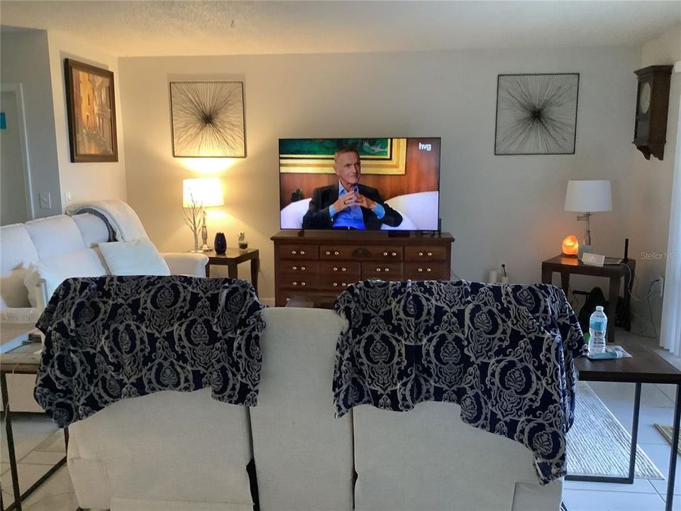 待售: $200,000 (2 贝兹, 2 浴室, 1135 平方英尺)