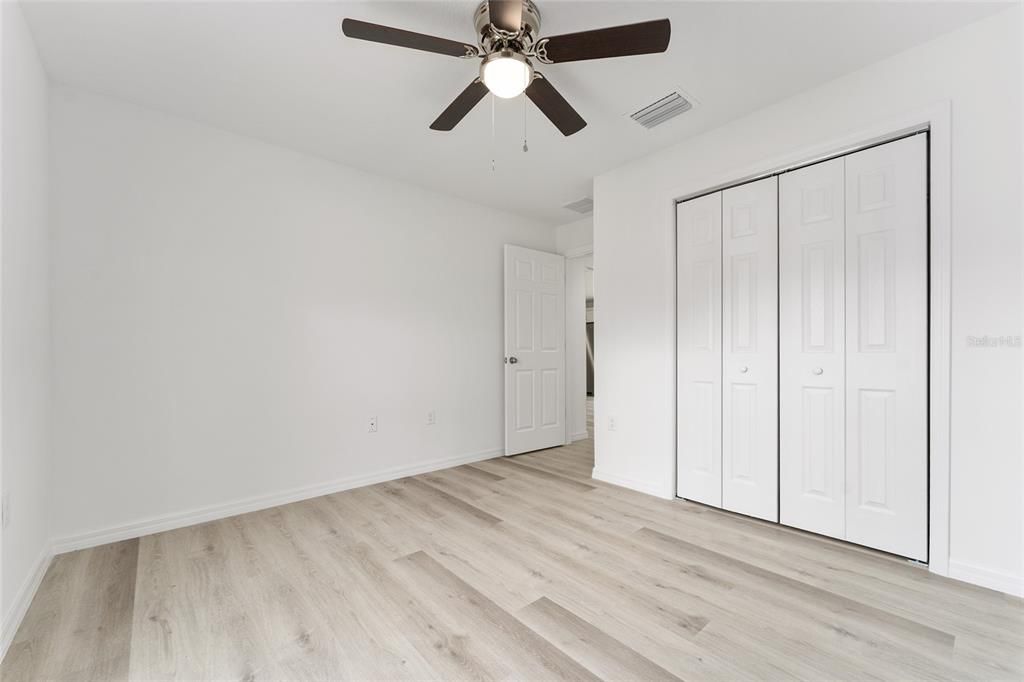 For Sale: $239,900 (3 beds, 2 baths, 1287 Square Feet)