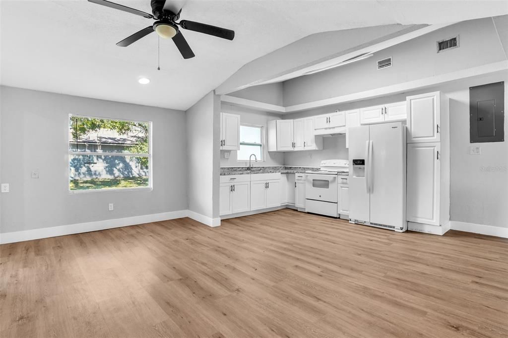 For Sale: $245,000 (4 beds, 2 baths, 1362 Square Feet)