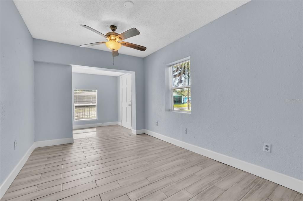 For Sale: $245,000 (4 beds, 2 baths, 1362 Square Feet)