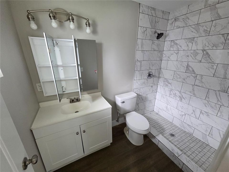 For Sale: $275,000 (3 beds, 3 baths, 1444 Square Feet)