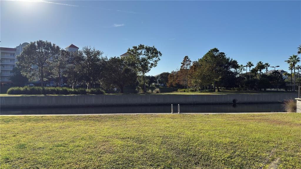 待售: $177,900 (0.11 acres)