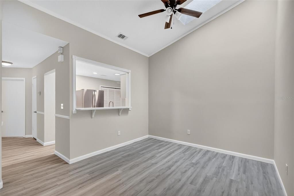 En Venta: $339,000 (3 camas, 2 baños, 1372 Pies cuadrados)