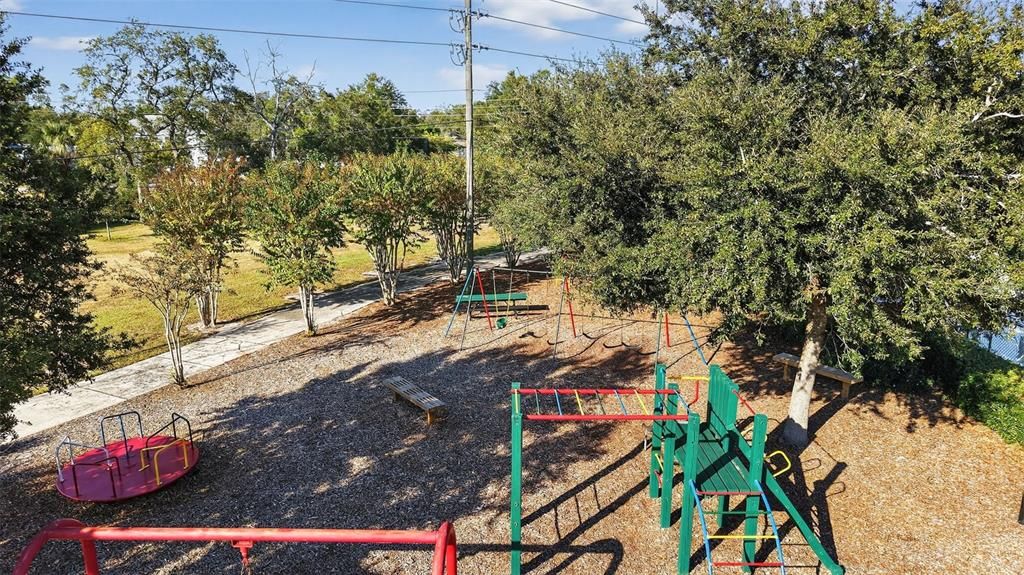 En Venta: $339,000 (3 camas, 2 baños, 1372 Pies cuadrados)