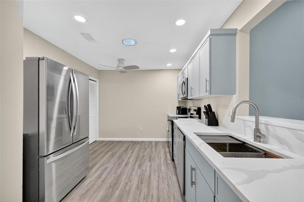 En Venta: $339,000 (3 camas, 2 baños, 1372 Pies cuadrados)