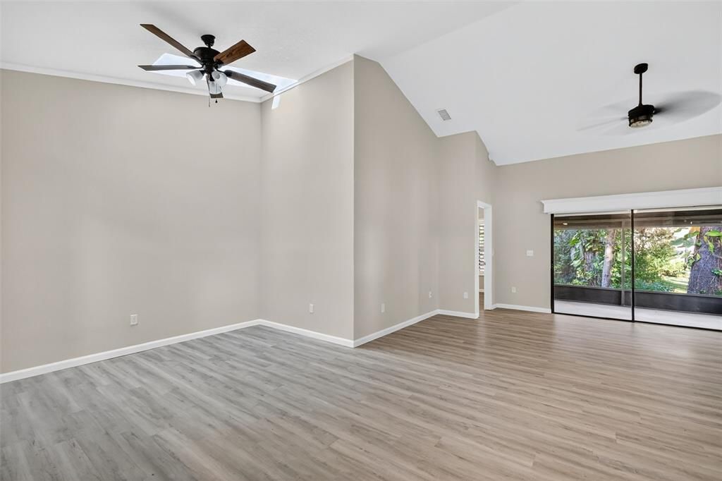 En Venta: $339,000 (3 camas, 2 baños, 1372 Pies cuadrados)