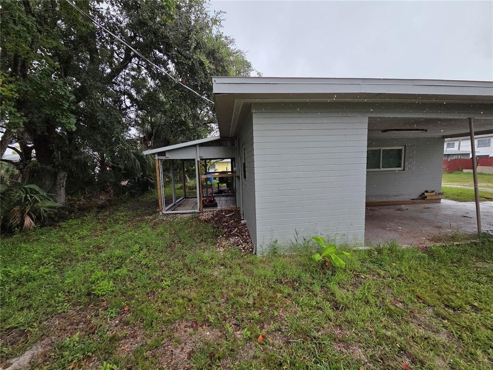 Active With Contract: $200,000 (2 beds, 1 baths, 850 Square Feet)