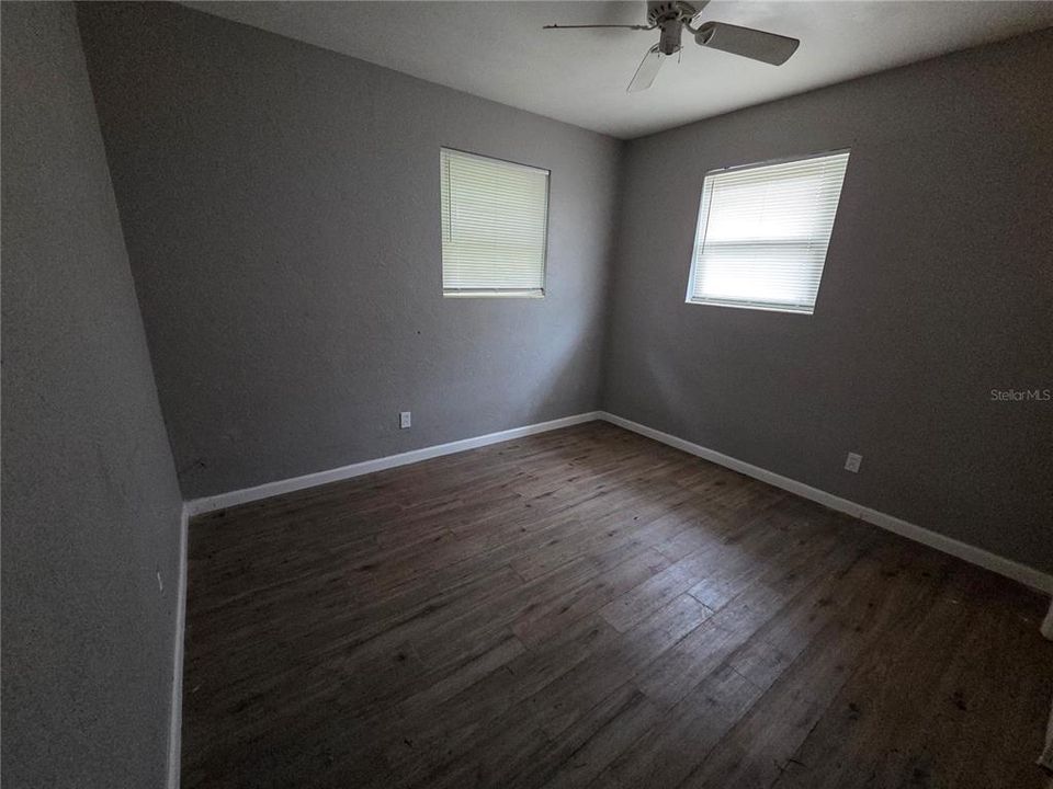 Active With Contract: $200,000 (2 beds, 1 baths, 850 Square Feet)