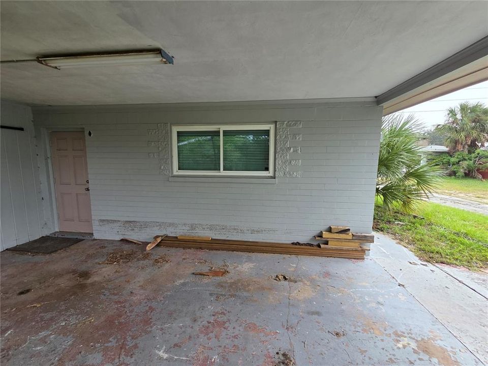 Active With Contract: $200,000 (2 beds, 1 baths, 850 Square Feet)