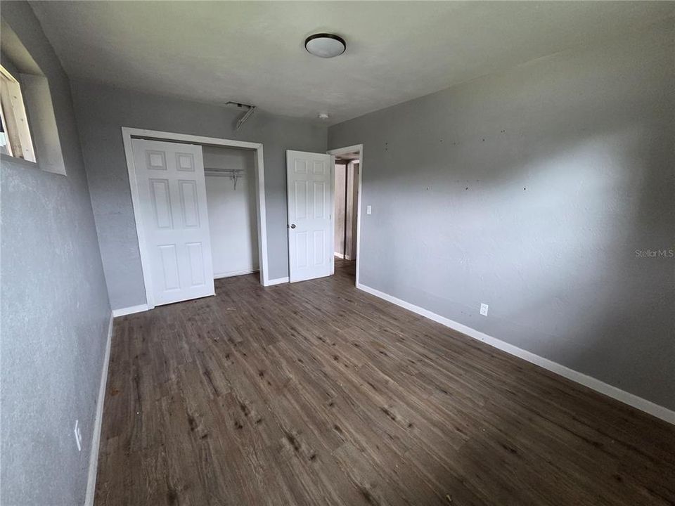 Active With Contract: $200,000 (2 beds, 1 baths, 850 Square Feet)