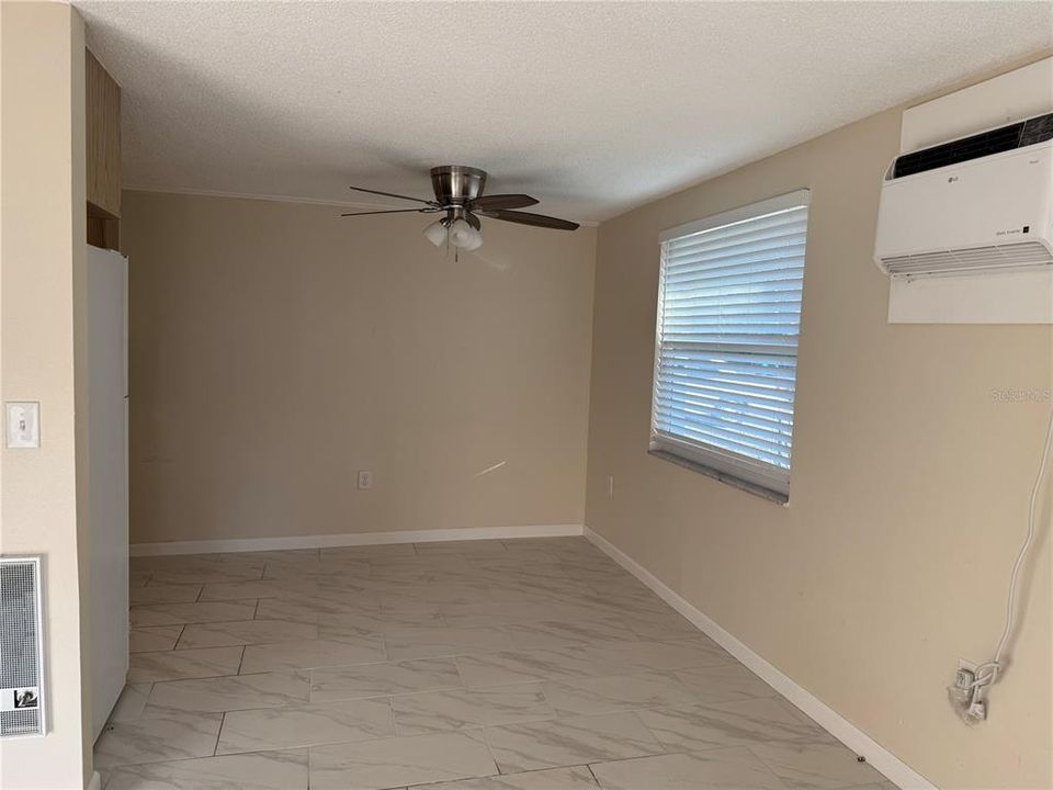 For Rent: $1,050 (1 beds, 1 baths, 528 Square Feet)
