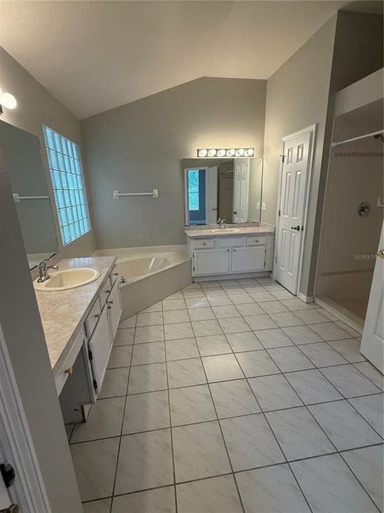 For Sale: $475,955 (3 beds, 2 baths, 1797 Square Feet)