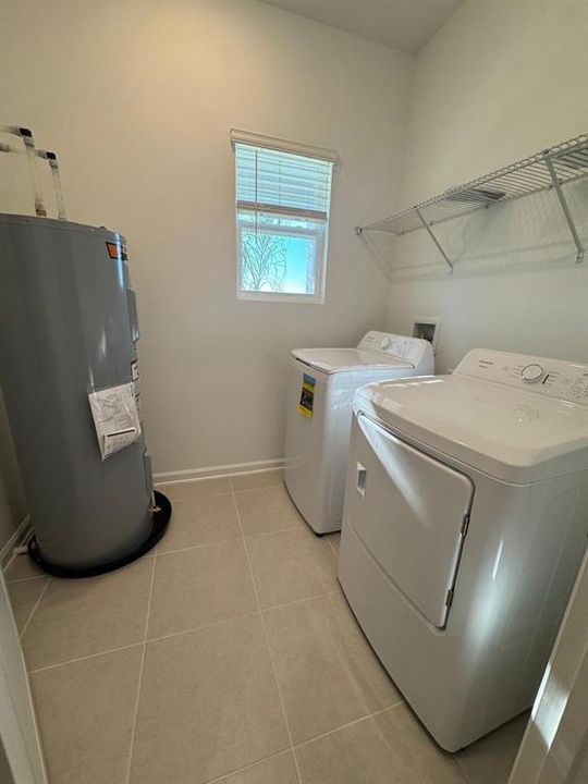 В аренду: $2,800 (3 спален, 2 ванн, 1795 Квадратных фут)