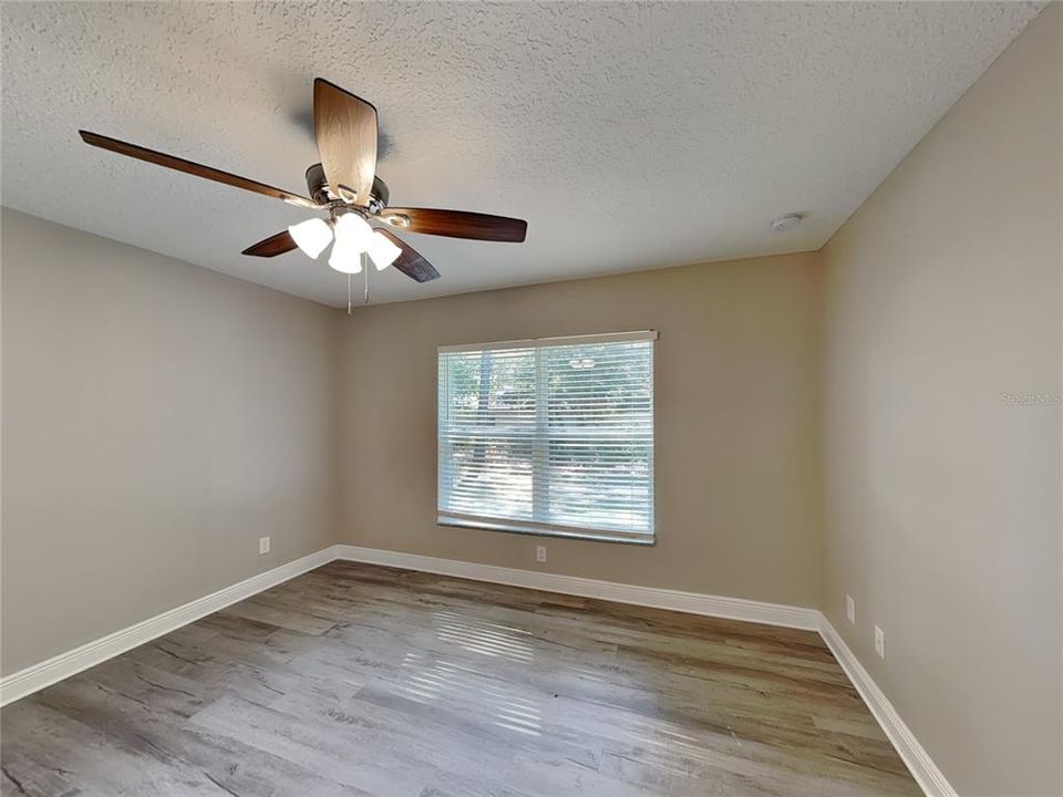 En Renta: $1,699 (4 camas, 2 baños, 1615 Pies cuadrados)