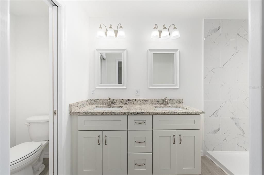 合同活跃: $269,900 (3 贝兹, 2 浴室, 1715 平方英尺)