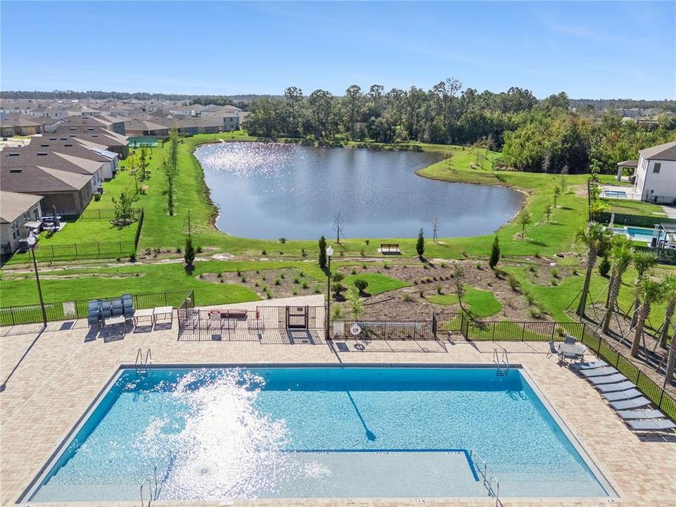 For Sale: $343,990 (3 beds, 2 baths, 1553 Square Feet)