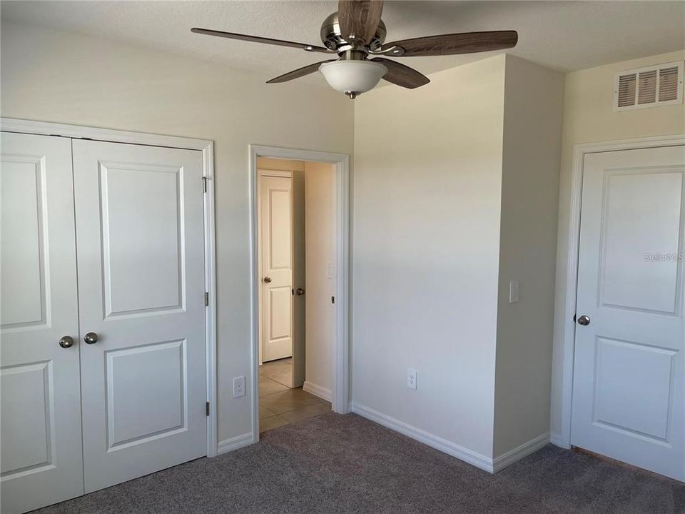 For Rent: $2,590 (3 beds, 2 baths, 1819 Square Feet)