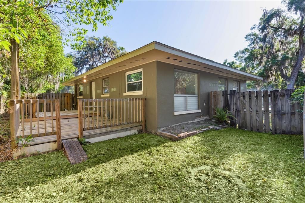 出租: $1,400 (3 贝兹, 1 浴室, 1677 平方英尺)