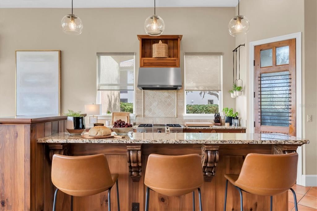 На продажу: $2,175,000 (4 спален, 4 ванн, 4624 Квадратных фут)