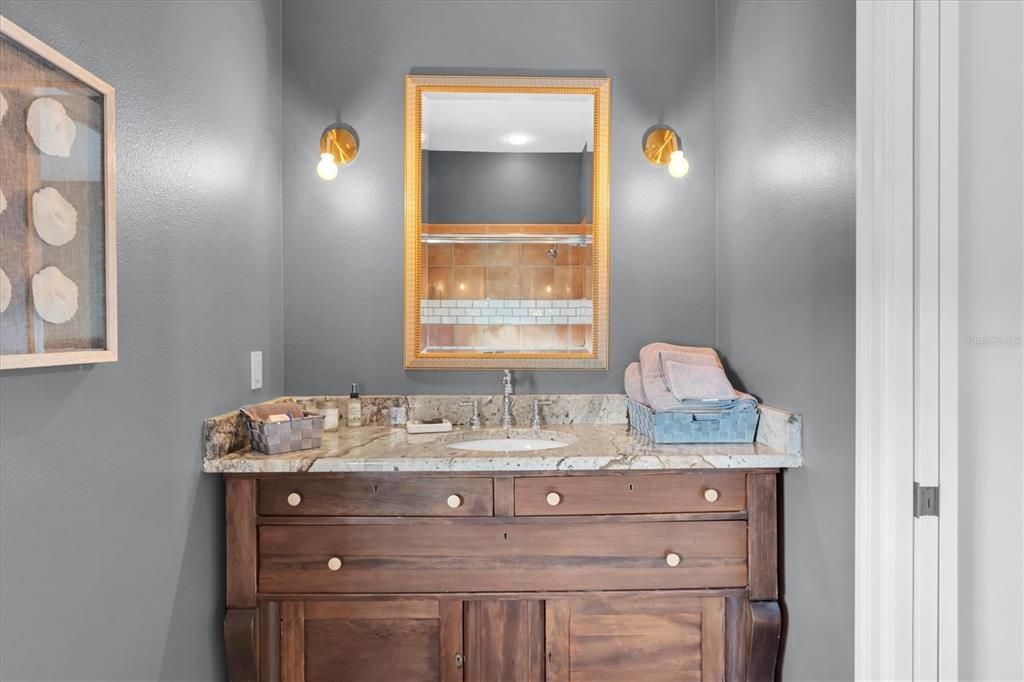 На продажу: $2,175,000 (4 спален, 4 ванн, 4624 Квадратных фут)