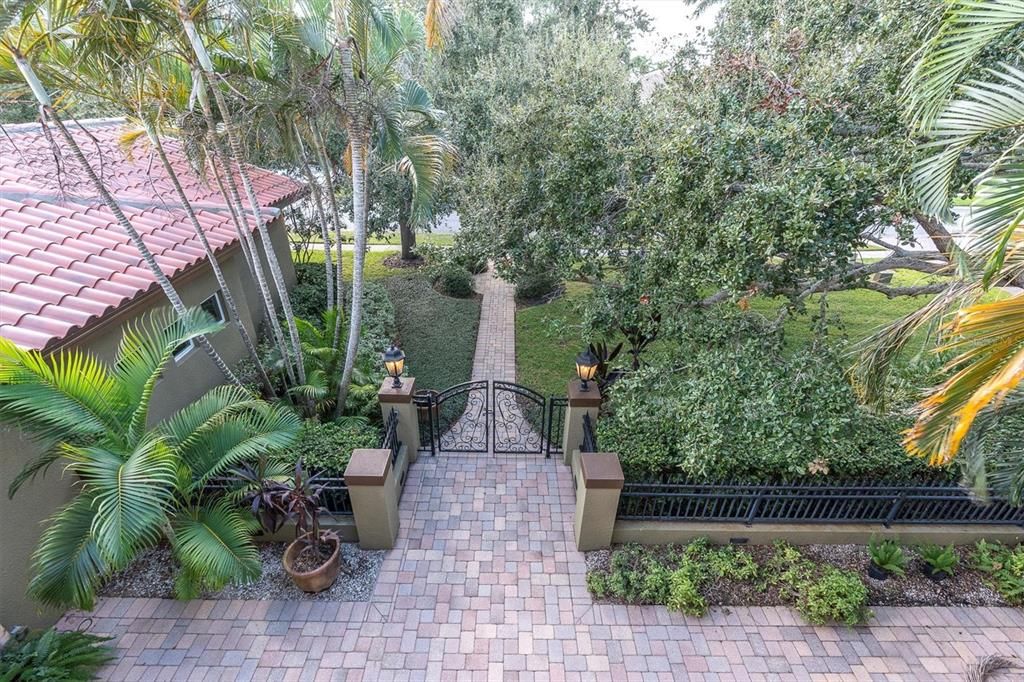 На продажу: $2,175,000 (4 спален, 4 ванн, 4624 Квадратных фут)