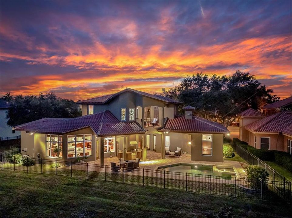 На продажу: $2,175,000 (4 спален, 4 ванн, 4624 Квадратных фут)