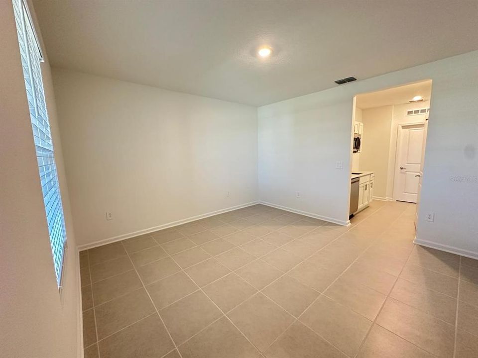 出租: $1,400 (1 贝兹, 1 浴室, 480 平方英尺)