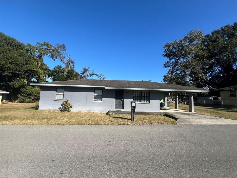 待售: $199,000 (3 贝兹, 2 浴室, 1032 平方英尺)