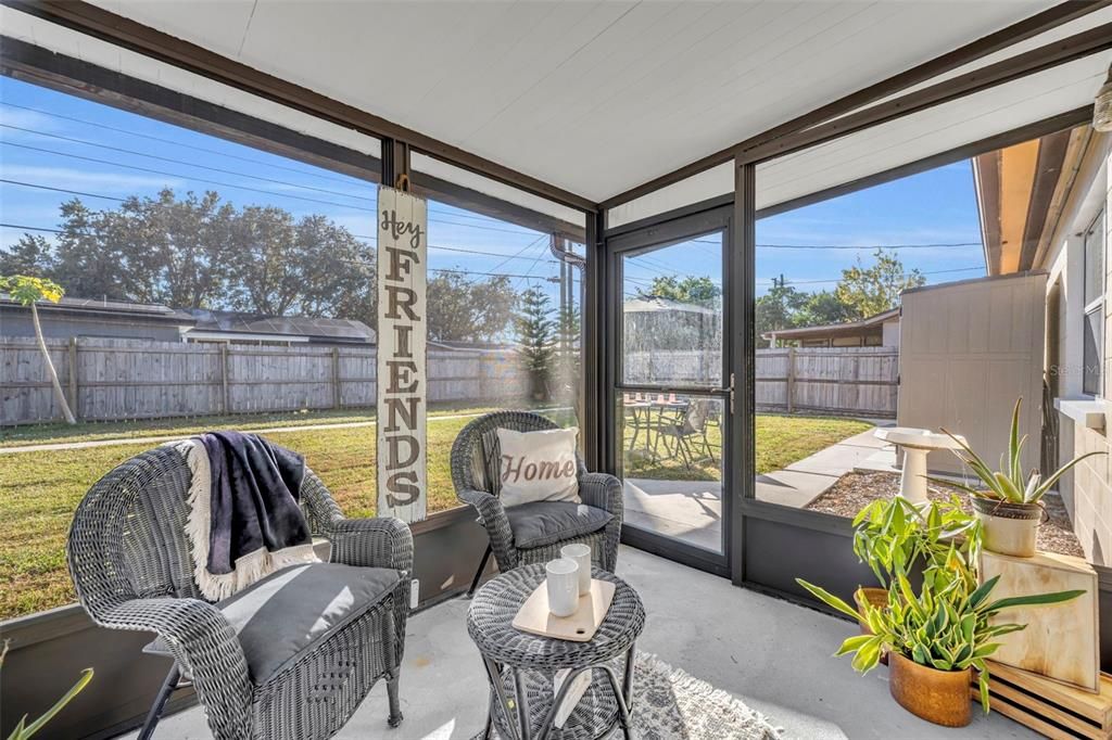 На продажу: $265,597 (3 спален, 2 ванн, 1198 Квадратных фут)