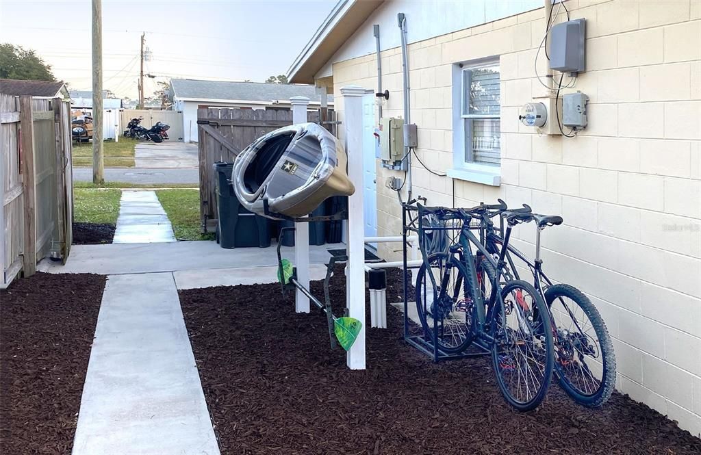 На продажу: $265,597 (3 спален, 2 ванн, 1198 Квадратных фут)