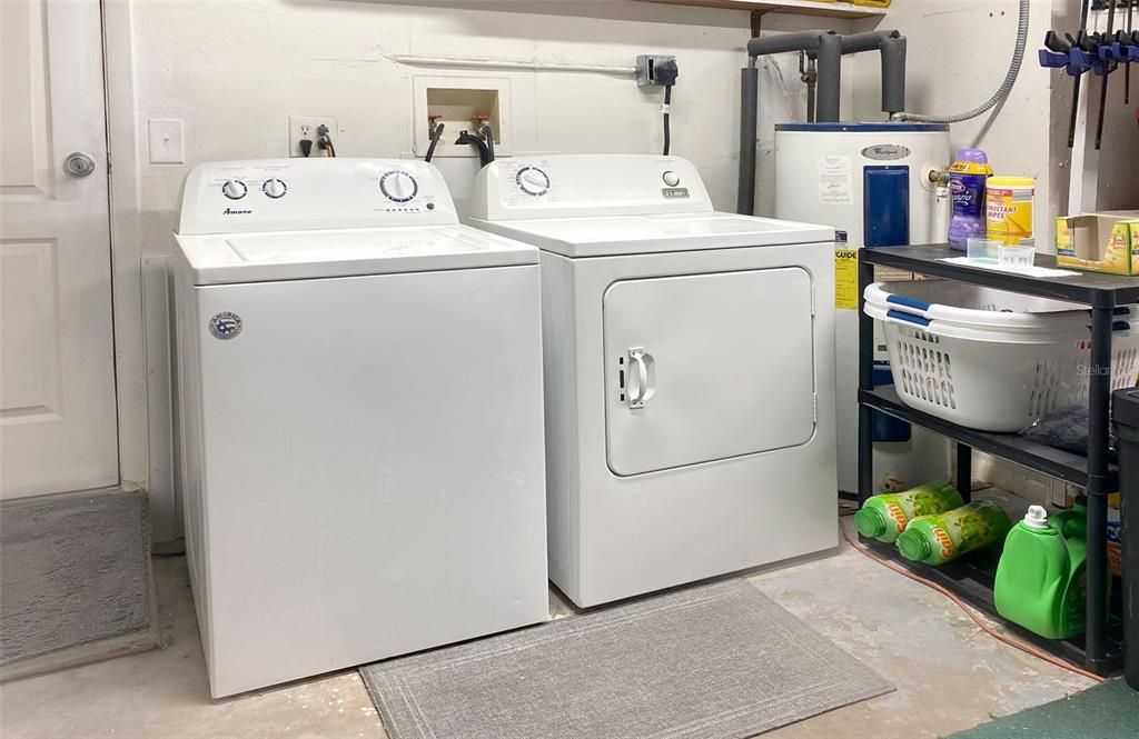 合同活跃: $265,597 (3 贝兹, 2 浴室, 1198 平方英尺)