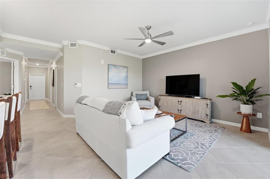 For Sale: $419,900 (2 beds, 2 baths, 1366 Square Feet)