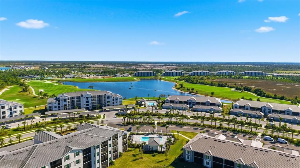 For Sale: $419,900 (2 beds, 2 baths, 1366 Square Feet)